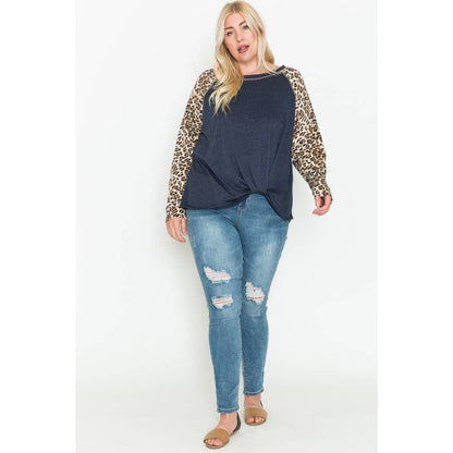 Plus-Size Front-Hem Knotted Long-Sleeve Top | Floral Print & Solid Color-Blocked Contrast