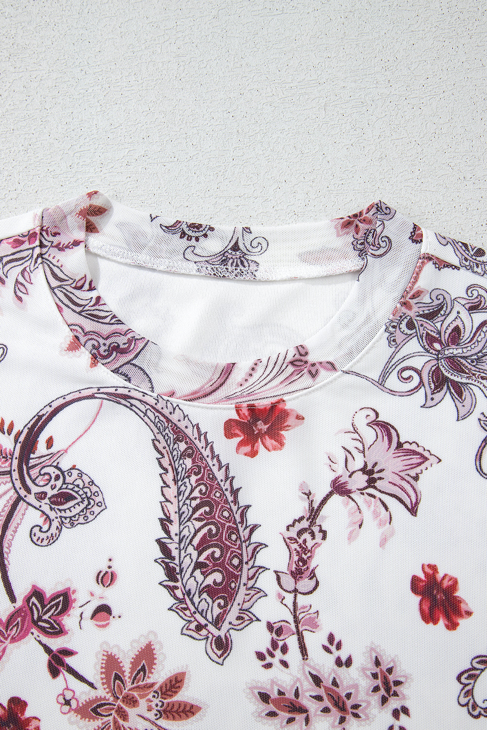 White Vintage Paisley Mock Neck T-Shirt – Retro Western Chic