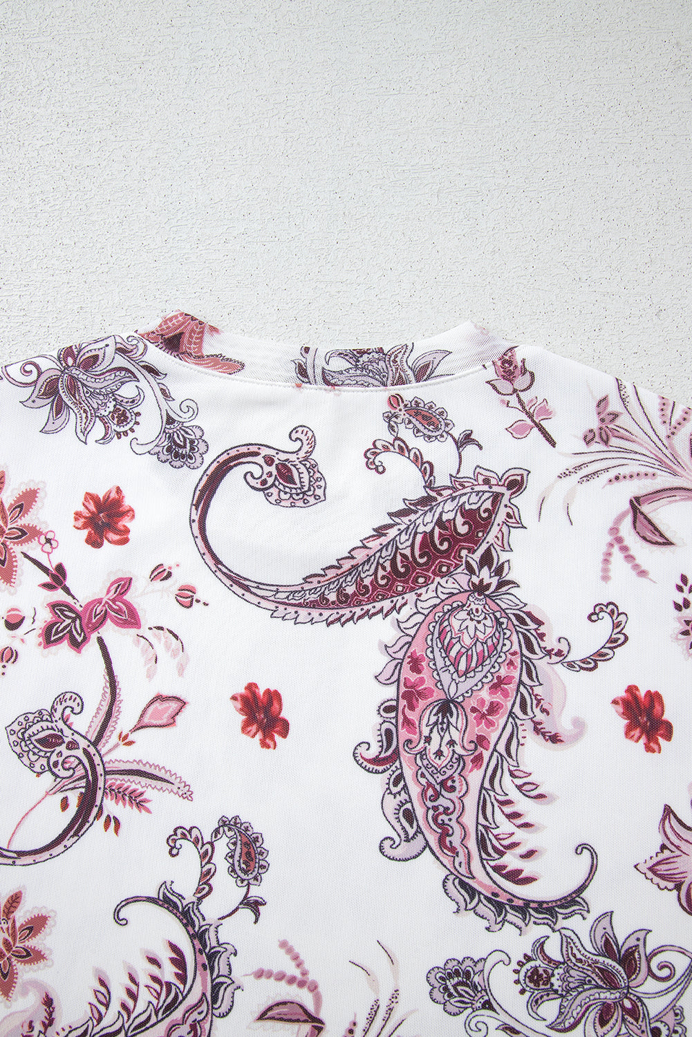 White Vintage Paisley Mock Neck T-Shirt – Retro Western Chic