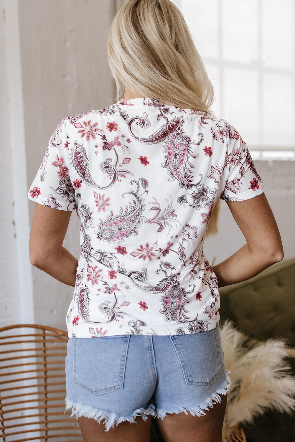 White Vintage Paisley Mock Neck T-Shirt – Retro Western Chic