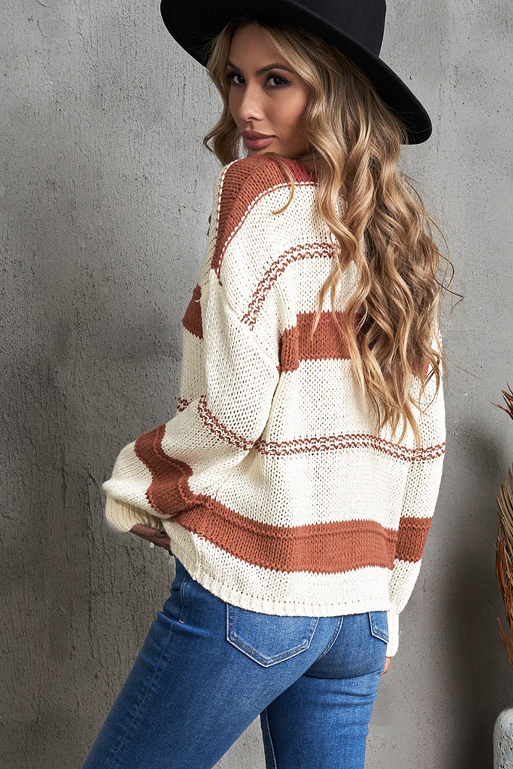 Color Block V-neck Knitted Lantern Sleeve Pullover Sweater